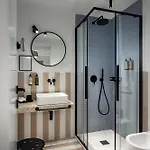 Valesmeralda Boutique Rooms, Marina