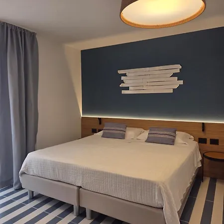 Valesmeralda Boutique Rooms, Marina