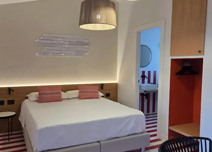 Valesmeralda Boutique Rooms, Marina Pensión