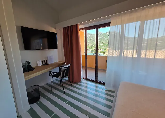 Valesmeralda Boutique Rooms, Marina 4*