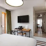 Valesmeralda Boutique Rooms, Marina